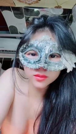 Dâm nữ Ly Xù chat sex cực bốc , phun nước kín màn hình