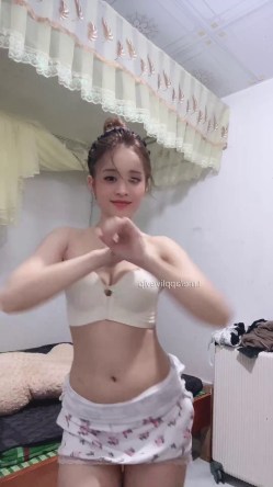 Idol Thảo Như YYlive mặc bikini nhảy sexy